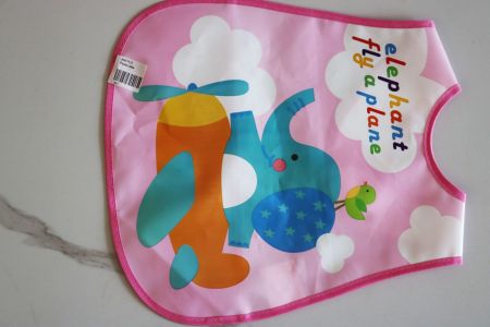 Waterproof baby bib with pocket